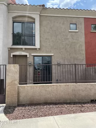 Photo #1: 6282752 Listing