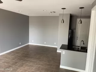 Photo #5: 6282752 Listing