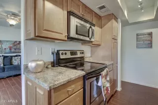 Photo #4: 6282861 Listing