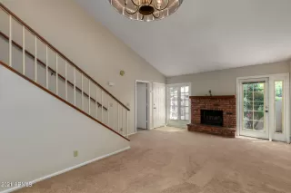 Photo #5: 6282914 Listing