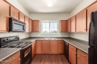 Photo #5: 6283122 Listing