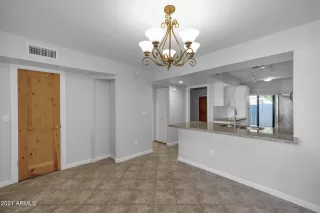 Photo #5: 6283522 Listing