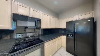 Photo #5: 6283599 Listing