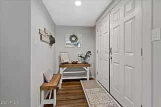 Photo #2: 6283696 Listing