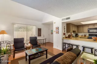 Photo #5: 6283739 Listing