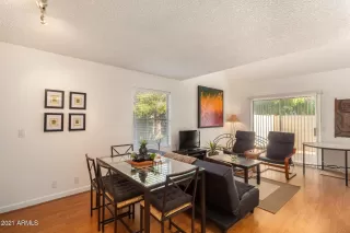 Photo #6: 6283739 Listing