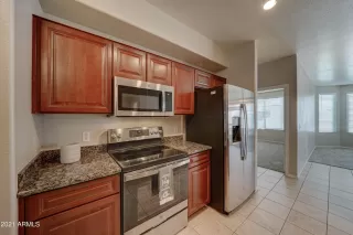 Photo #5: 6283968 Listing