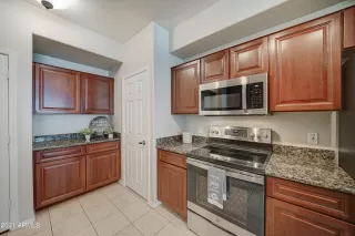 Photo #6: 6283968 Listing