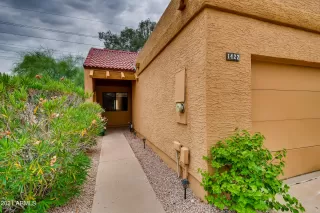 Photo #4: 6284002 Listing