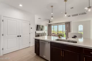 Photo #5: 6284038 Listing