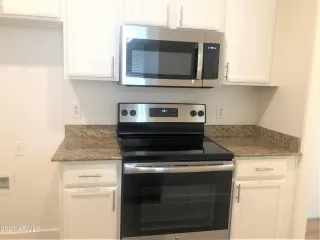 Photo #5: 6284184 Listing