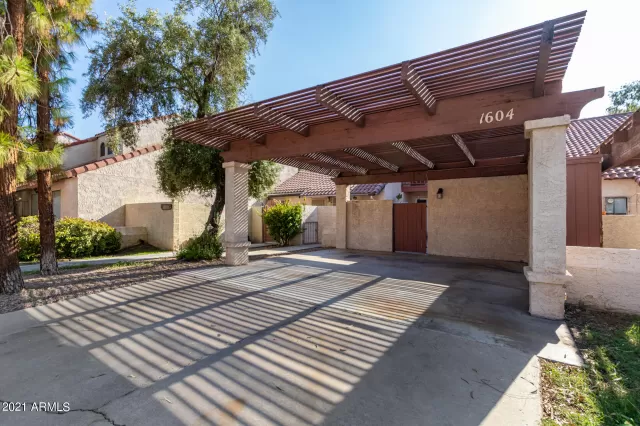 MLS: 6284230 Condo For Sale