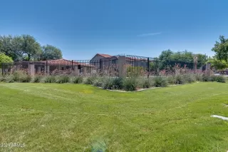 Photo #5: 6284233 Listing