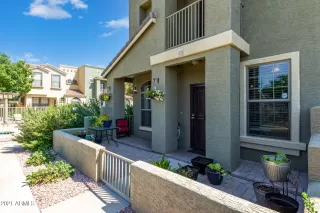 Photo #2: 6284274 Listing