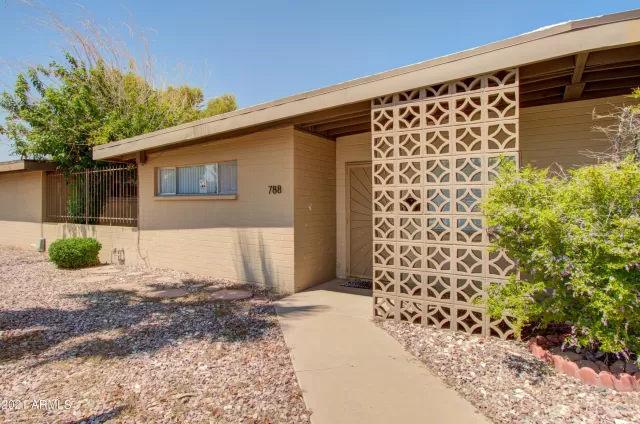 MLS: 6284394 Condo For Sale