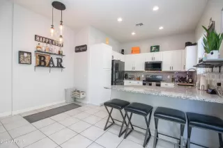 Photo #2: 6284761 Listing