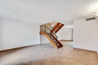 Photo #3: 6284888 Listing 