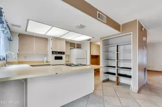 Photo #5: 6284888 Listing 