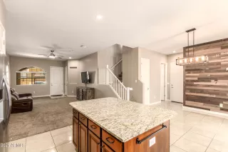 Photo #5: 6284952 Listing 