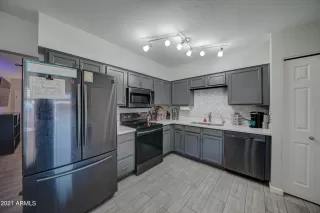 Photo #4: 6284990 Listing 