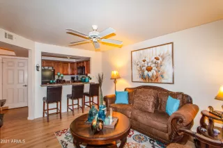 Photo #3: 6285118 Listing