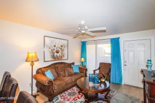 Photo #6: 6285118 Listing