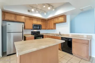 Photo #5: 6285325 Listing 