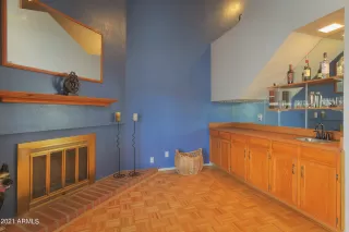 Photo #6: 6285447 Listing