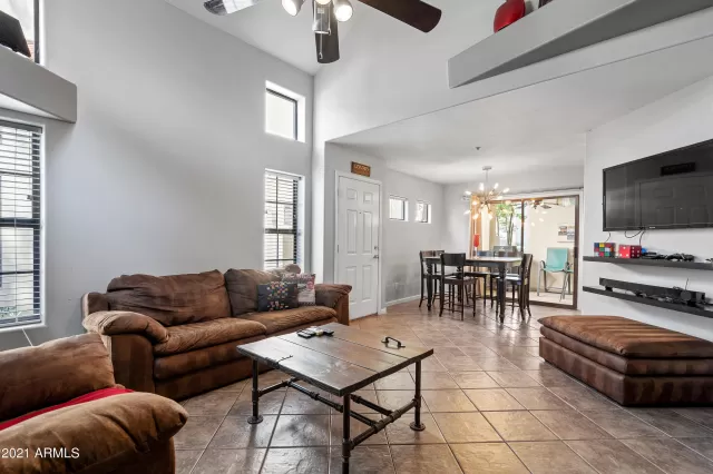 MLS: 6285725 Condo For Sale