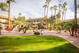 Photo #6: 6285738 Listing