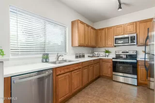 Photo #3: 6285947 Listing