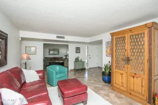 Photo #5: 6286055 Listing 