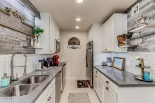 Photo #1: 6286323 Listing