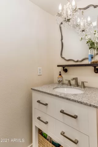 Photo #4: 6286323 Listing