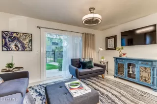 Photo #5: 6286323 Listing