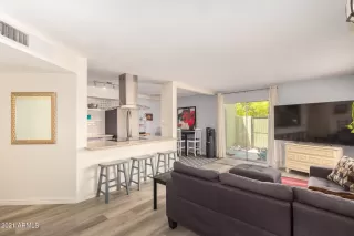 Photo #2: 6287028 Listing