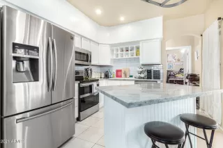 Photo #2: 6287387 Listing