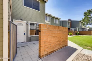 Photo #5: 6287760 Listing