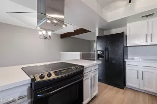 Photo #4: 6287835 Listing