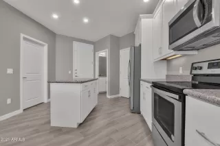 Photo #5: 6287949 Listing 