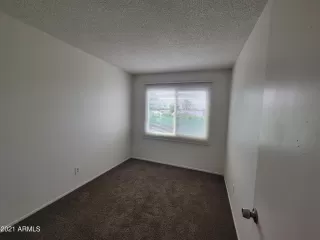 Photo #6: 6287960 Listing