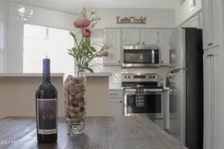 Photo #1: 6288034 Listing 