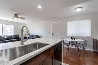 Photo #6: 6288082 Listing 