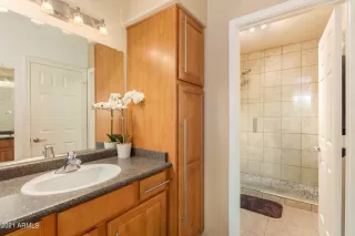 Photo #6: 6288244 Listing