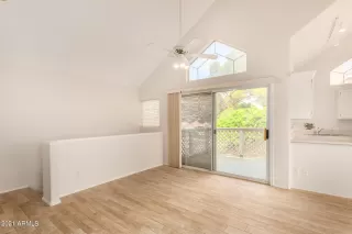 Photo #6: 6288397 Listing