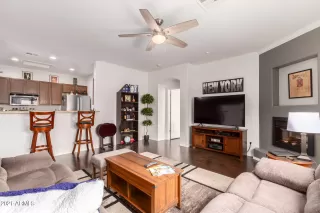 Photo #6: 6288472 Listing