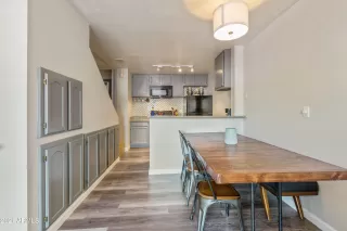 Photo #4: 6288840 Listing