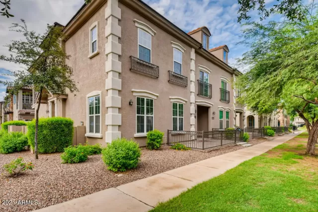 MLS: 6288942 Condo For Sale