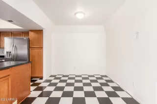 Photo #6: 6288958 Listing