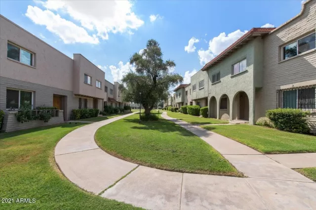 MLS: 6288968 Condo For Sale